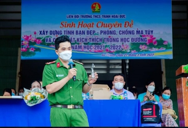 dung dịch vệ sinh mẫu mới đặt kèm xịt phụ khoa an thịnh đường  Shopee  Việt Nam