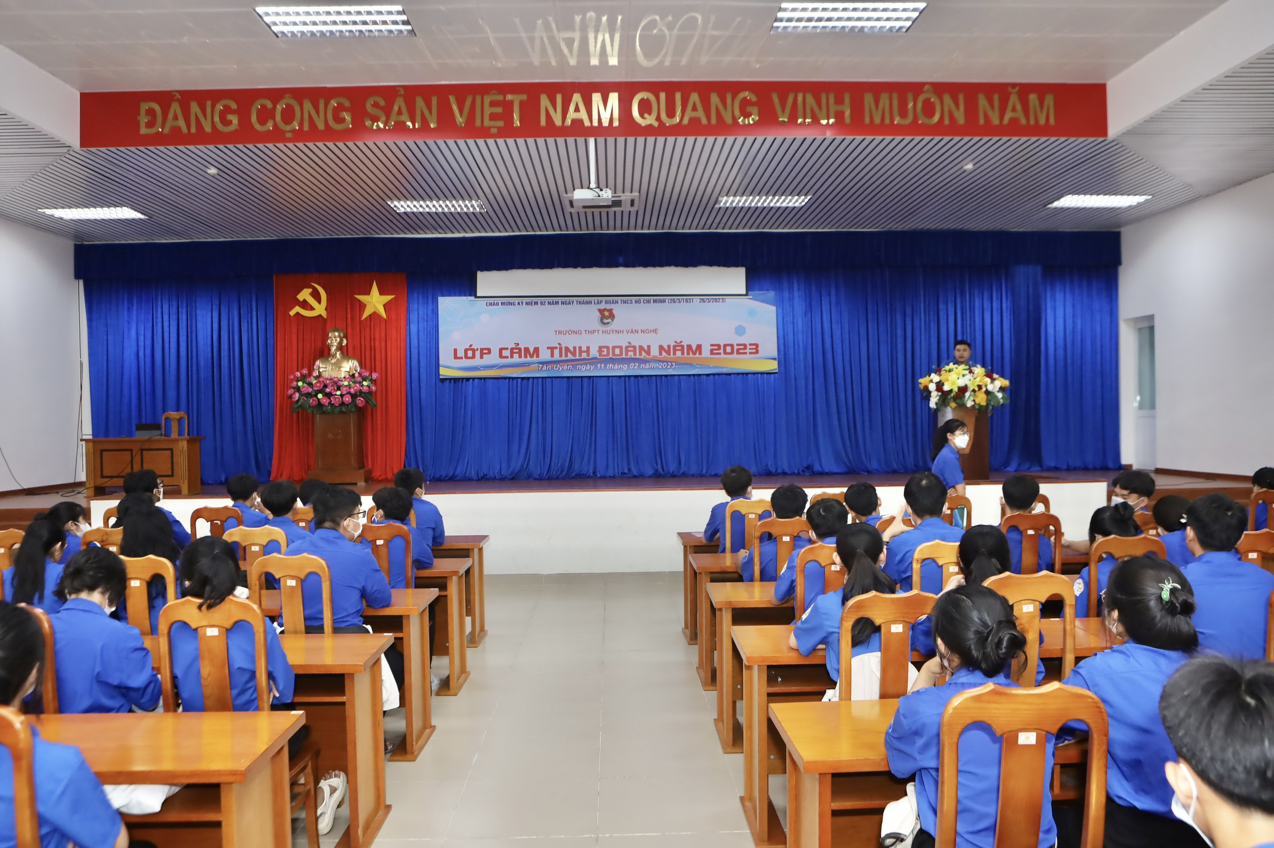 Trường THPT Huỳnh Văn Nghệ tổ chức lớp cảm tình đoàn năm 2023